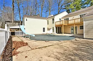 6152 Southern Hills Ct, Canfield, OH 44406 - Photo 3