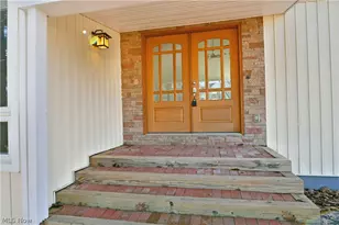 6152 Southern Hills Ct, Canfield, OH 44406 - Photo 7