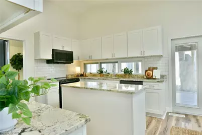 6152 Southern Hills Court, Canfield, OH 44406 - Photo 19