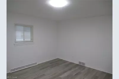 1811 E 298th Street, Wickliffe, OH 44092 - Photo 5