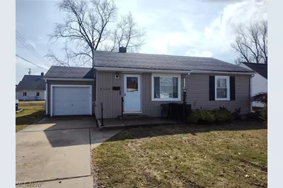 2124 E 40th Street, Ashtabula, OH 44004 - Photo 1
