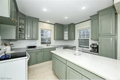 2927 Huntington Road, Huber Heights, OH 44120 - Photo 9