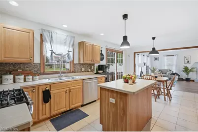 2031 Celestial Drive NE, Warren, OH 44484 - Photo 15