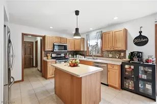 2031 Celestial Dr NE, Warren, OH 44484 - Photo 13