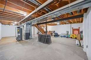 2031 Celestial Dr NE, Warren, OH 44484 - Photo 37