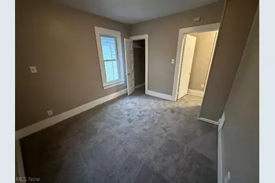 483 Douglas Street, Akron, OH 44307 - Photo 9