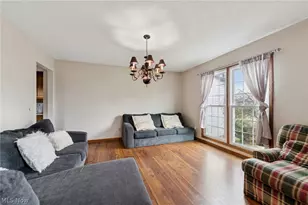 10917 Mogadore Ave NW, Uniontown, OH 44685 - Photo 3
