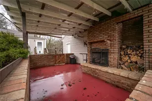 1402 S Chapel St, Louisville, OH 44641 - Photo 29