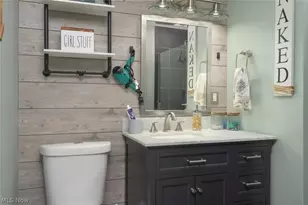 1402 S Chapel St, Louisville, OH 44641 - Photo 15