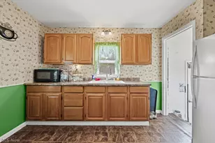 1235 Elm St, Sebring, OH 44672 - Photo 3