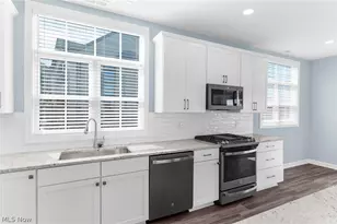 2166 NE River Rd, Lake Milton, OH 44429 - Photo 19