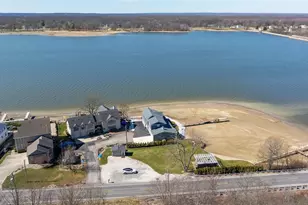 2166 NE River Rd, Lake Milton, OH 44429 - Photo 9