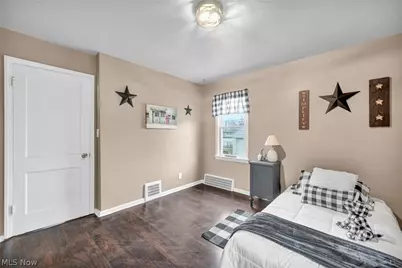 15313 Fernway Drive, Maple Heights, OH 44137 - Photo 19