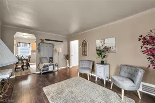 15313 Fernway Dr, Maple Heights, OH 44137 - Photo 9