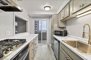 12900 Lake Ave, Oakwood, OH 44107 - Photo 11