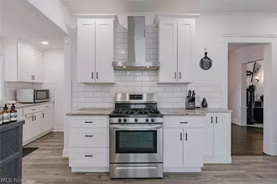 4602 Beta Avenue, Newburgh Heights, OH 44105 - Photo 7