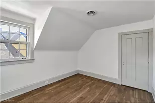 10 E Hanna Ln, Bratenahl, OH 44108 - Photo 25