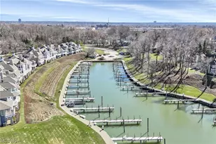 10 E Hanna Ln, Bratenahl, OH 44108 - Photo 39