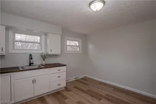 398 Snyder Ave, Barberton, OH 44203 - Photo 11