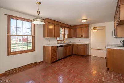 229 Rosanna Avenue, Strasburg, OH 44680 - Photo 13