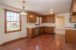 229 Rosanna Ave, Strasburg, OH 44680 - Photo 13