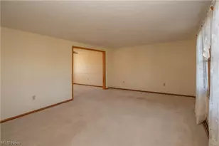 229 Rosanna Ave, Strasburg, OH 44680 - Photo 5