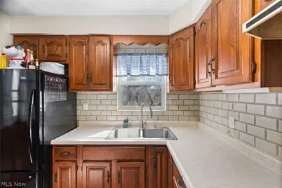 832 Buena Vista Boulevard, Steubenville, OH 43952 - Photo 11