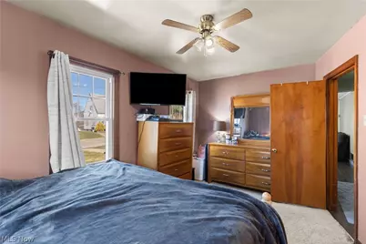 832 Buena Vista Boulevard, Steubenville, OH 43952 - Photo 15