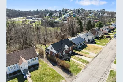 832 Buena Vista Boulevard, Steubenville, OH 43952 - Photo 27