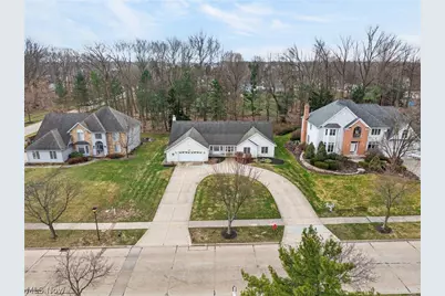 6284 S Applecross Road, Highland Heights, OH 44143 - Photo 3