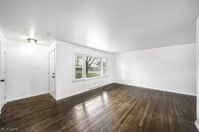 270 Durst Drive NW, Warren, OH 44483 - Photo 9