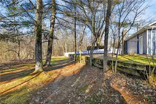 886 Ewing Rd, Youngstown, OH 44512 - Photo 45