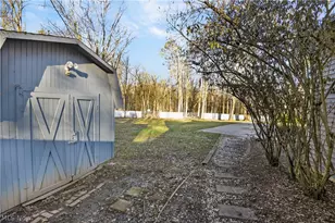 886 Ewing Rd, Youngstown, OH 44512 - Photo 43