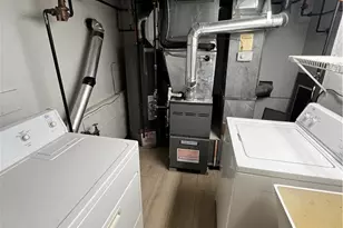 16244 Delmont Ave, Strongsville, OH 44136 - Photo 15