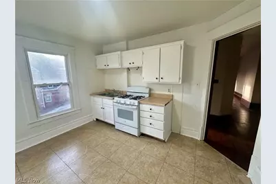 53 S Balch Street #55 Up, Akron, OH 44302 - Photo 7