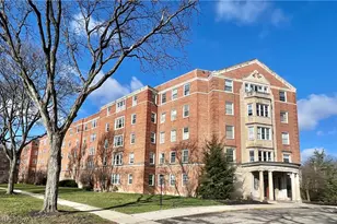 13800 Fairhill Rd, Huber Heights, OH 44120 - Photo 1