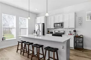 2256 E 100th St, Loveland, OH 44106 - Photo 7