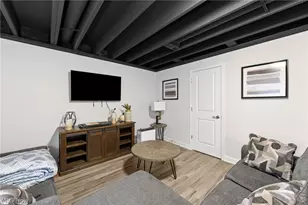 2256 E 100th St, Loveland, OH 44106 - Photo 23