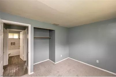 211 Brace Avenue, Elyria, OH 44035 - Photo 15