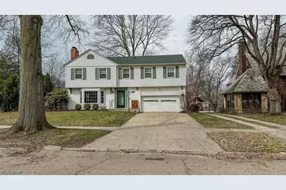 426 Dorchester Road, Akron, OH 44320 - Photo 1