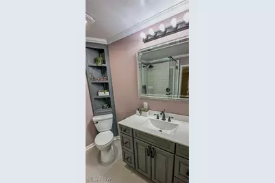 426 Dorchester Road, Akron, OH 44320 - Photo 9