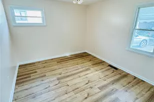 3415 Center Dr, Parma, OH 44134 - Photo 11