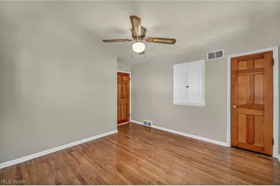 275 E 200th Street, Euclid, OH 44119 - Photo 21