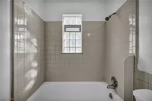 275 E 200th St, Euclid, OH 44119 - Photo 25