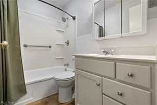 1170 Smith Kramer St NE, Hartville, OH 44632 - Photo 17