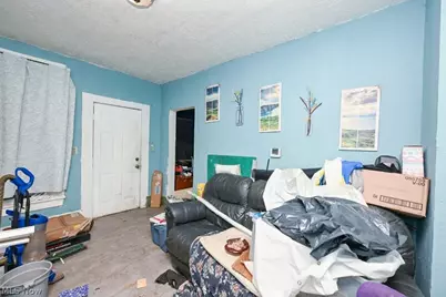 240 1st Street NW, Barberton, OH 44203 - Photo 5