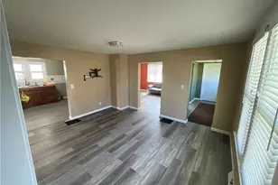 917 Herbig Ave, Coshocton, OH 43812 - Photo 9