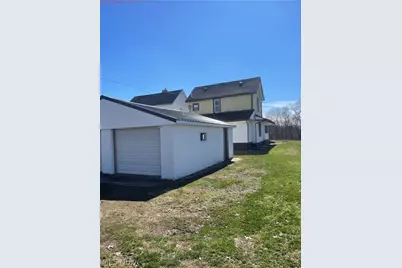 917 Herbig Avenue, Coshocton, OH 43812 - Photo 5