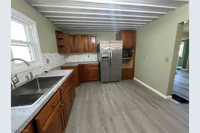 917 Herbig Avenue, Coshocton, OH 43812 - Photo 11