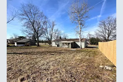 5437 Bartlett Road, Huber Heights, OH 44146 - Photo 9